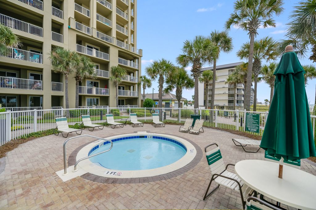 Grand Panama Tower 1 Pool AWP Media 00005