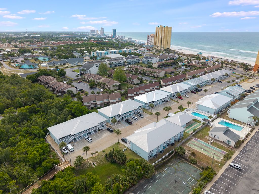 Wendwood Condos Drone AWP Media 006