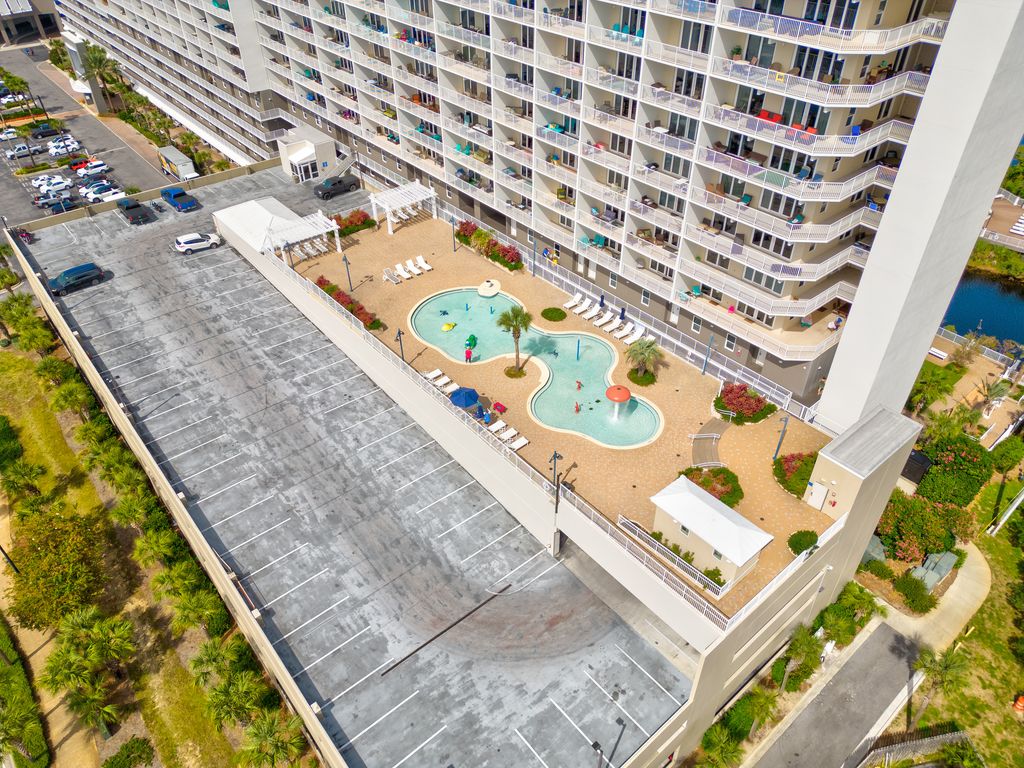 Laketown Wharf Drone 007AWP