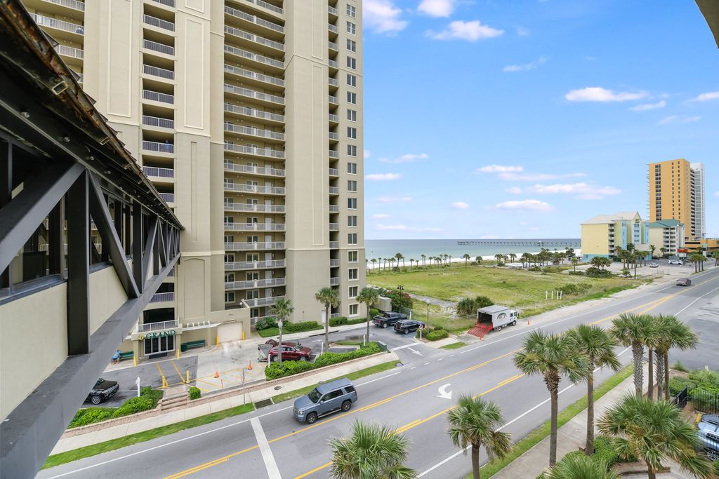 Grand Panama Walkover AWP Media 00002