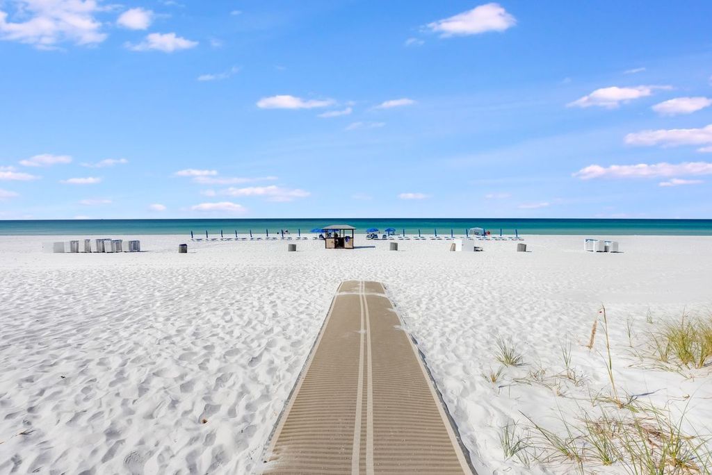 Top of the Gulf 8817 S Thomas Dr AWP Media 088