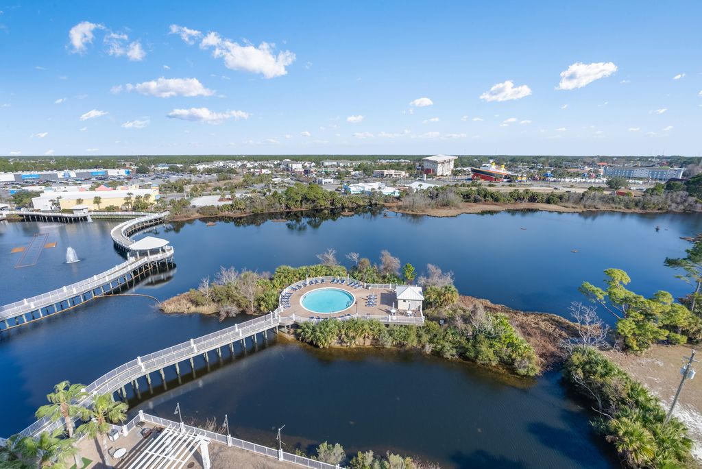 Laketown Wharf Amenities AWP Media 016
