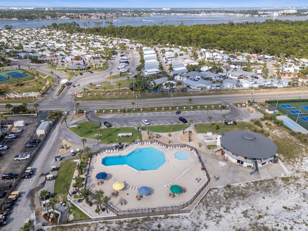 Venture Out Beachside Pool AWP Media 001
