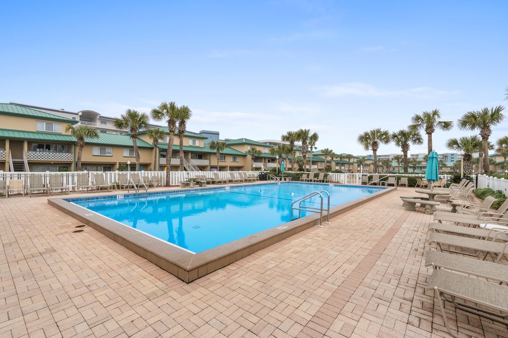 1530 Miracle Strip Pkwy SE Amenities 004