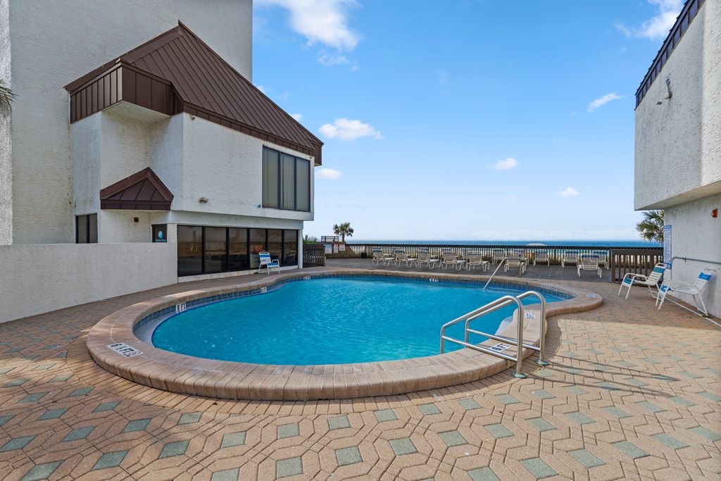 17351 Front Beach Rd Seachase Pool 001AWP