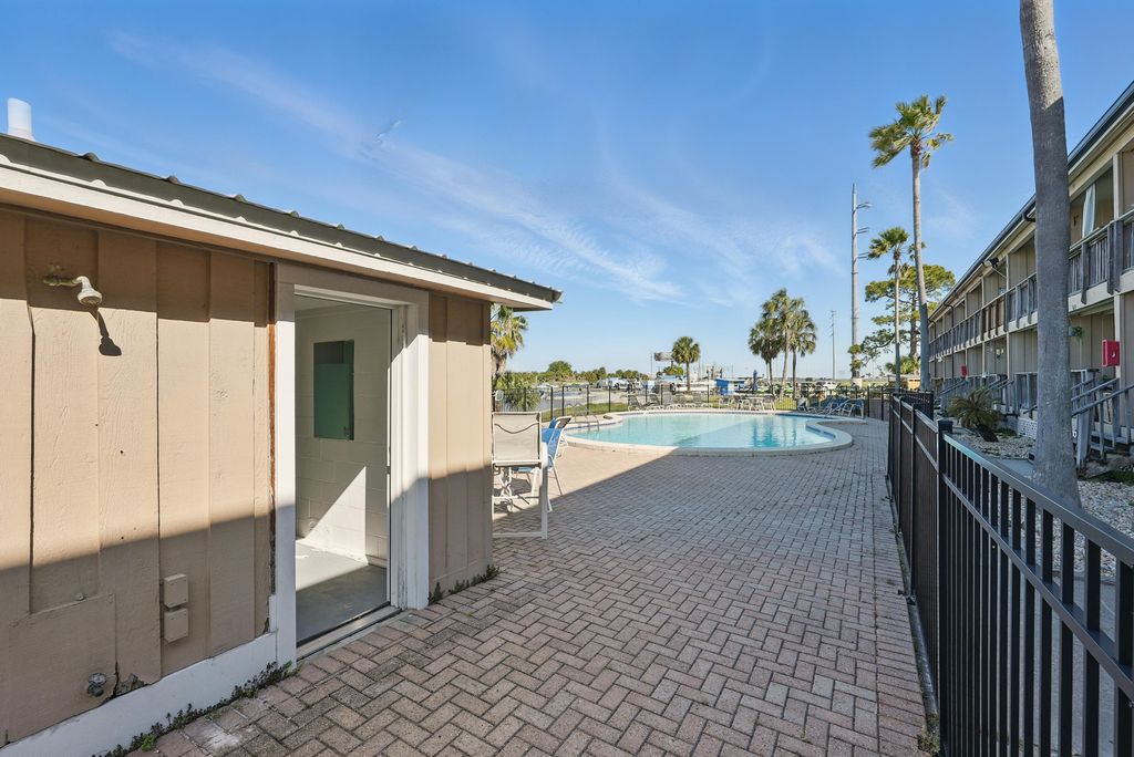 5505 Sun Harbor Rd Unit 143 AWP Media 00020