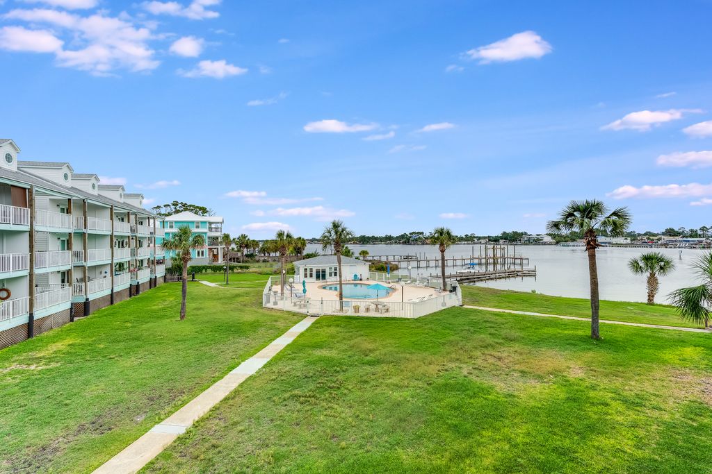 3600 Thomas Dr AWP Media 00001