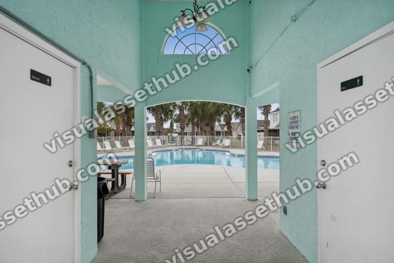 Palm Cove Pool 001AWP
