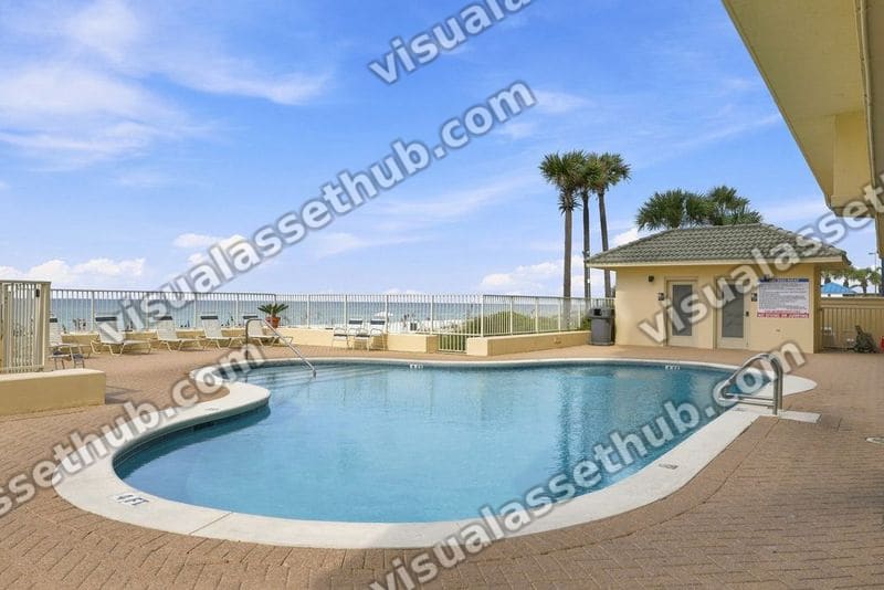 Grande Surf Club Pool AWP Media 00001
