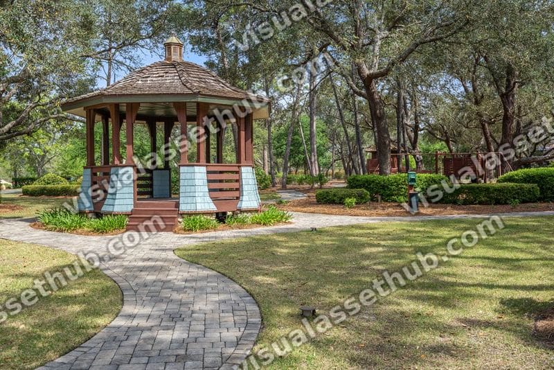 Wild Heron Gazebo 001
