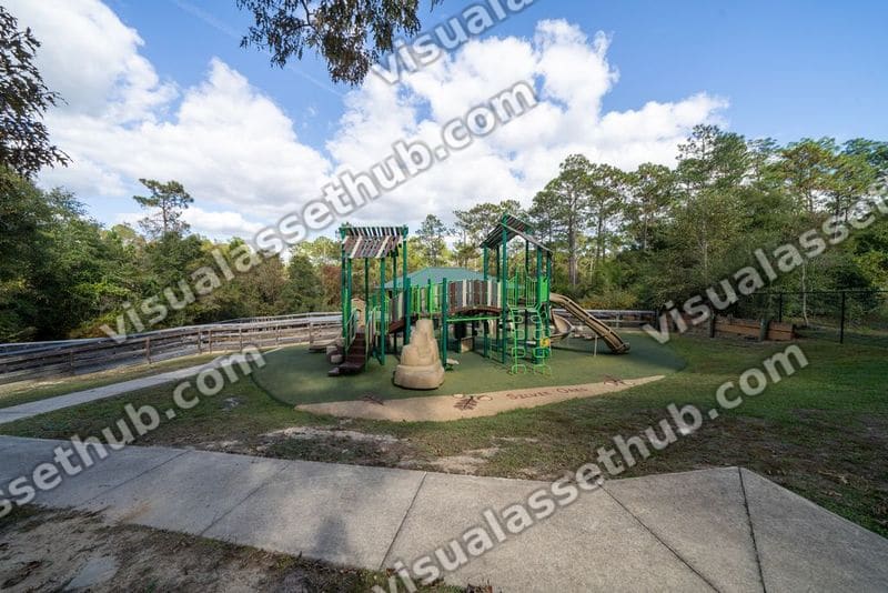 Silver Oaks Playground 003