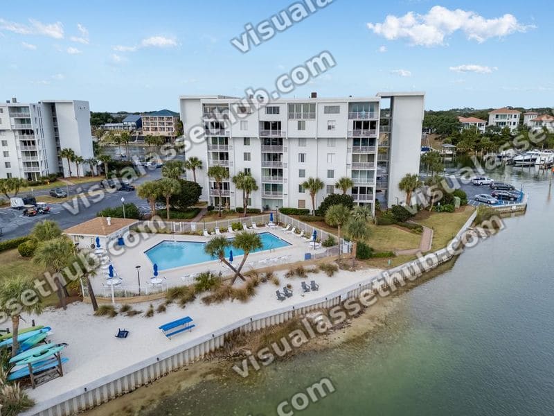 Dolphin Point Amenities 061AWP