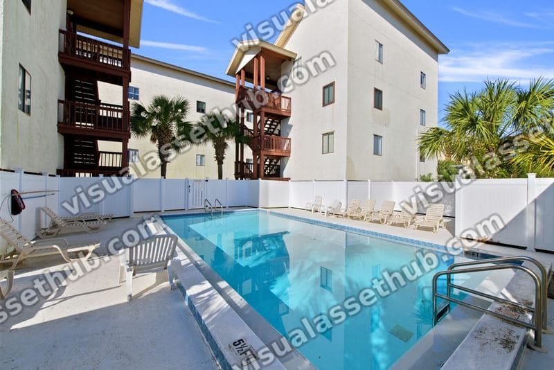 4114 Holiday Dr Pool 001