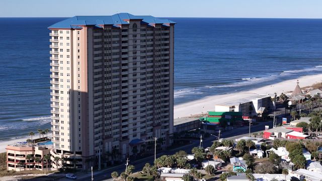 Sunrise Beach Condominium 03